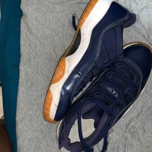 Navy Gum retro 11 Jordan’s